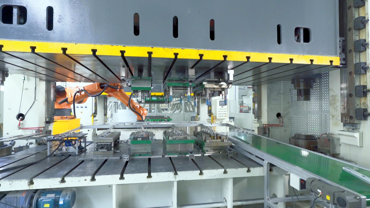 自動(dòng)化生產(chǎn)車間